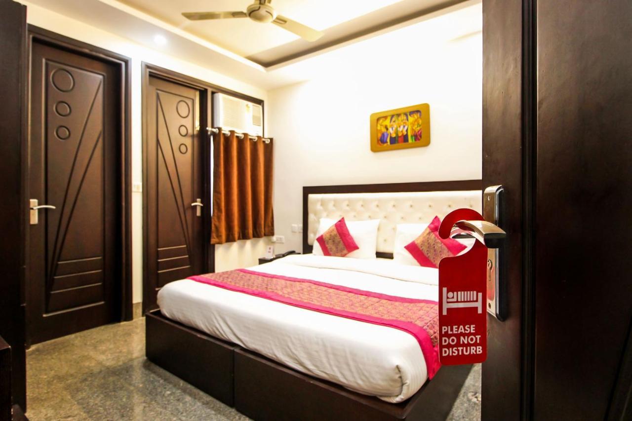 Oyo 8110 Nstay 31 Gurgaon Bagian luar foto