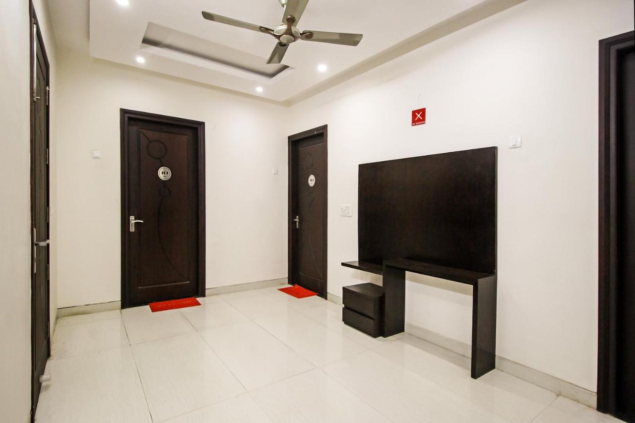 Oyo 8110 Nstay 31 Gurgaon Bagian luar foto